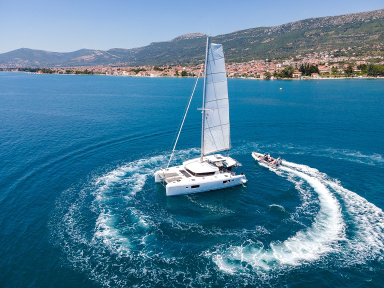 Location Catamaran Lagoon avec permis