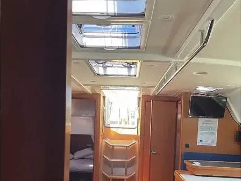 Louez un Bavaria Cruiser 51 à Álimos