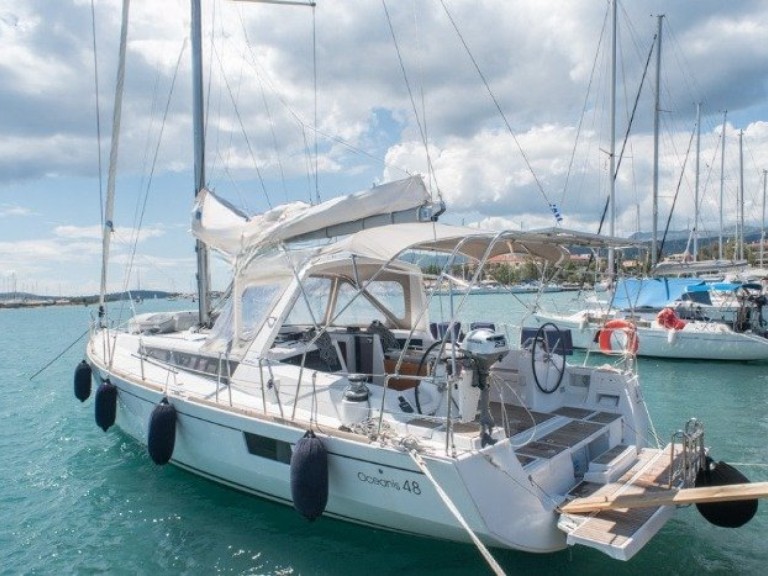 Location bateau Ávdira pas cher Oceanis 48