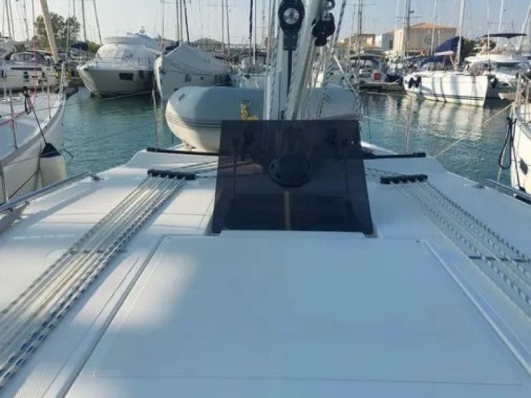 Louez un Bavaria Bavaria C42 à Lefkáda