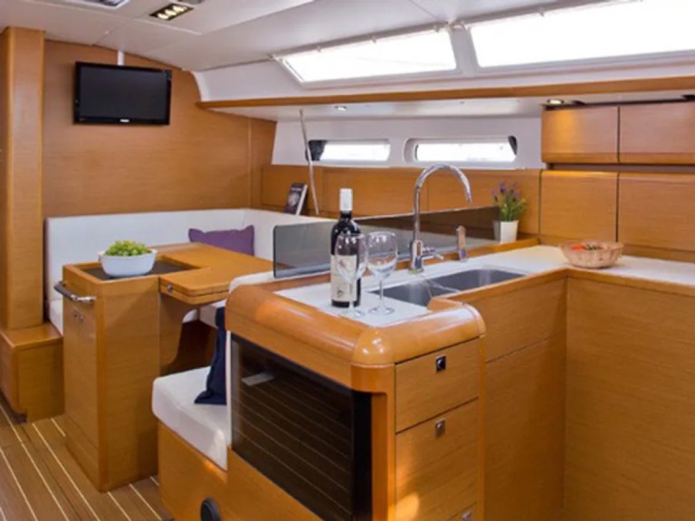 Louer Voilier avec ou sans skipper Jeanneau à Lefkáda