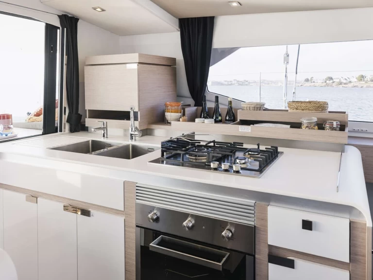 Louez un Fountaine Pajot Aura 51 à Belize City