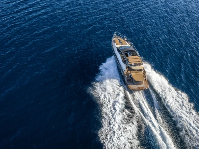 Location à Kaštel Gomilica - Cranchi Cranchi M44 HT sur SamBoat