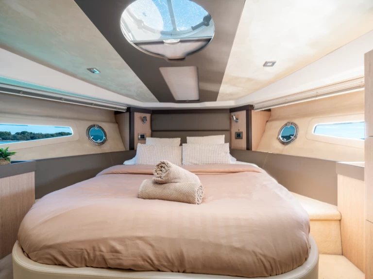 Location bateau Kaštel Gomilica pas cher Cranchi M44 HT