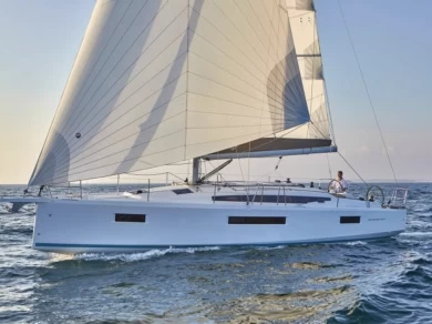 Hyr en Jeanneau Sun Odyssey 410 Saint-Malo 