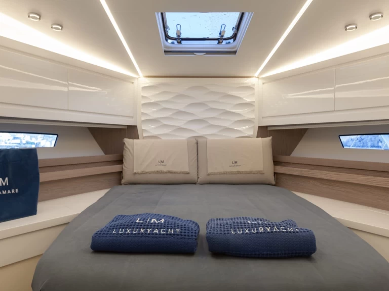 Location bateau Salerne pas cher Fiart 4Seven