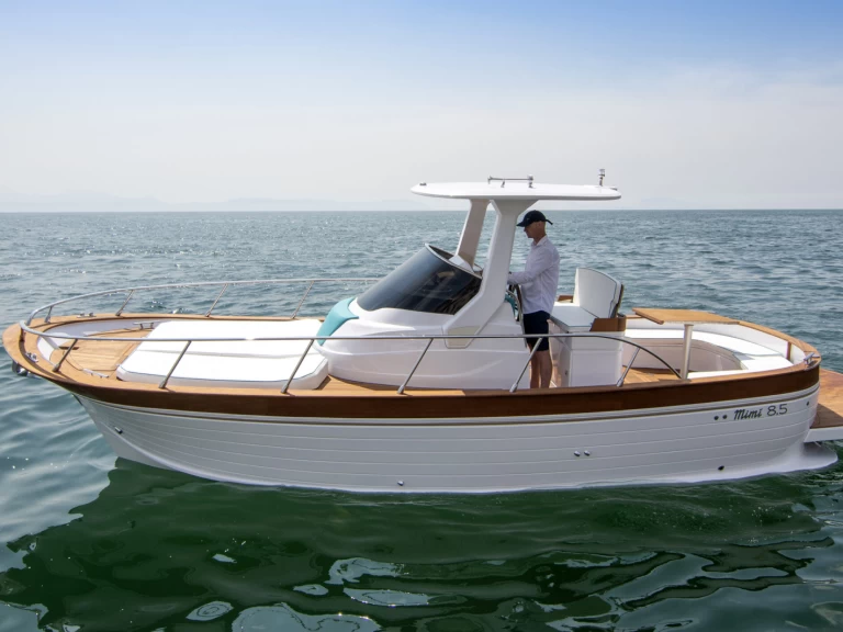 Location bateau Mimi 8.5 WA à Sorrento sur Samboat