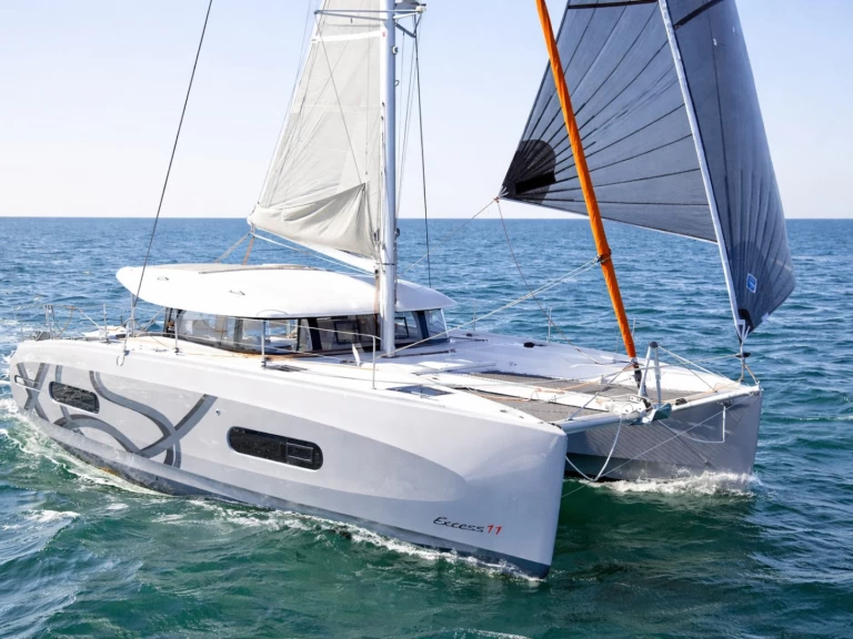 Louer Catamaran avec ou sans skipper Excess à Nettuno