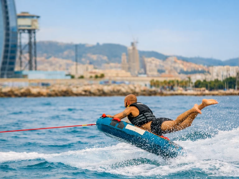 Location Bateau à moteur à Barcelone - Régal Regal 2000 ESX