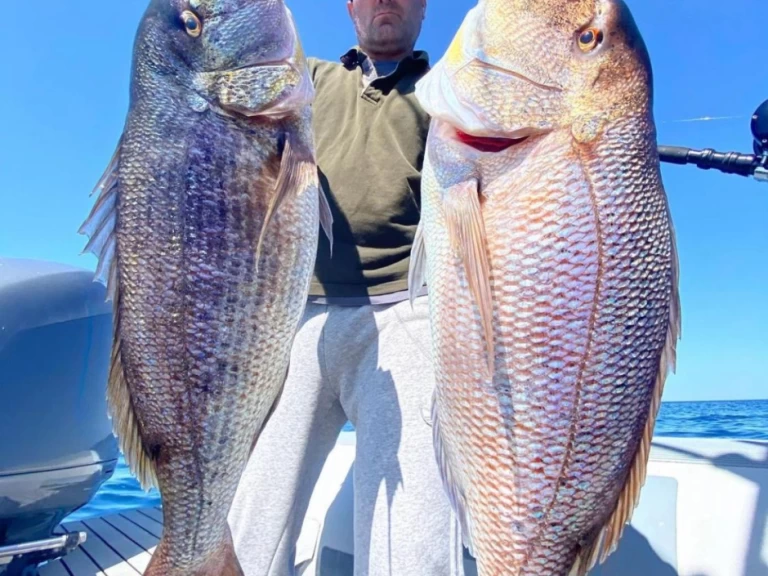 Louer Bateau à moteur avec ou sans skipper Saver 33 à Marina di Portisco