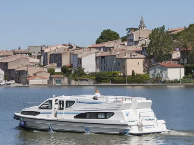 Le Boat Magnifique charter bareboat or skippered in  Castelnaudary