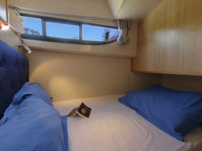 Location Bateau à moteur à Angoulême - Le Boat Magnifique