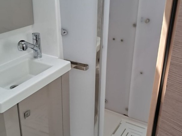 Louez un Fountaine Pajot Astrea 42 à Propriano