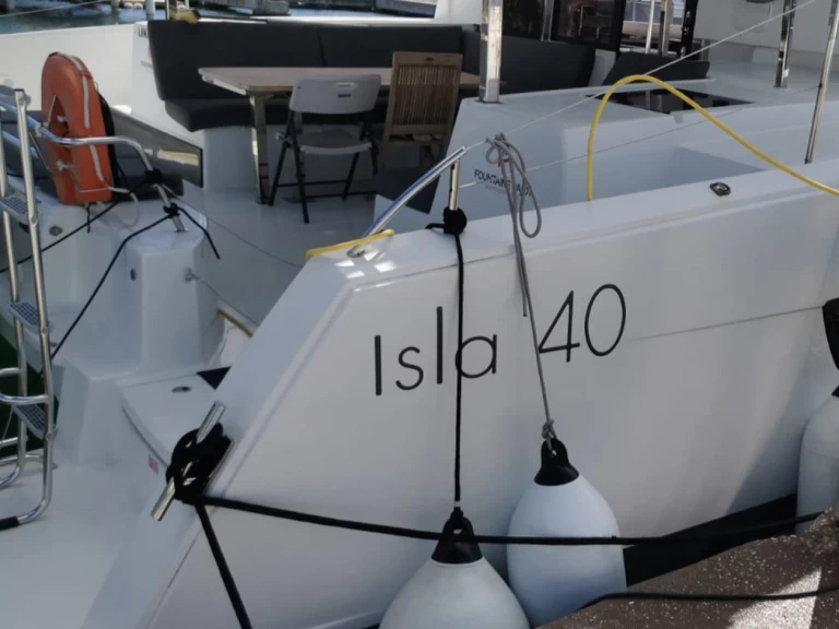 Location Catamaran Fountaine Pajot avec permis