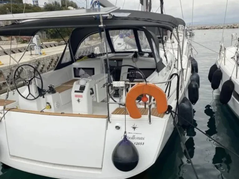 Location bateau Gouviá pas cher Sun Odyssey 440