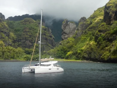Location à Baie Taiohae - Fountaine Pajot Mahe 36 Evolution sur SamBoat