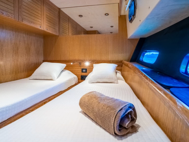 Location bateau  Motoryacht C9 à Dubrovnik sur Samboat