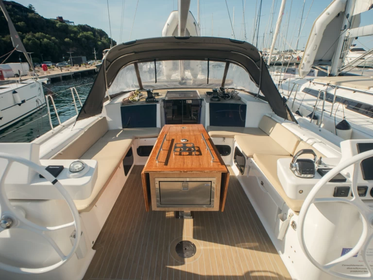 Louer Voilier avec ou sans skipper Dufour à Olbia