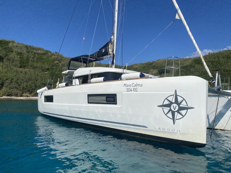 Catamaran à louer à Pula au meilleur prix