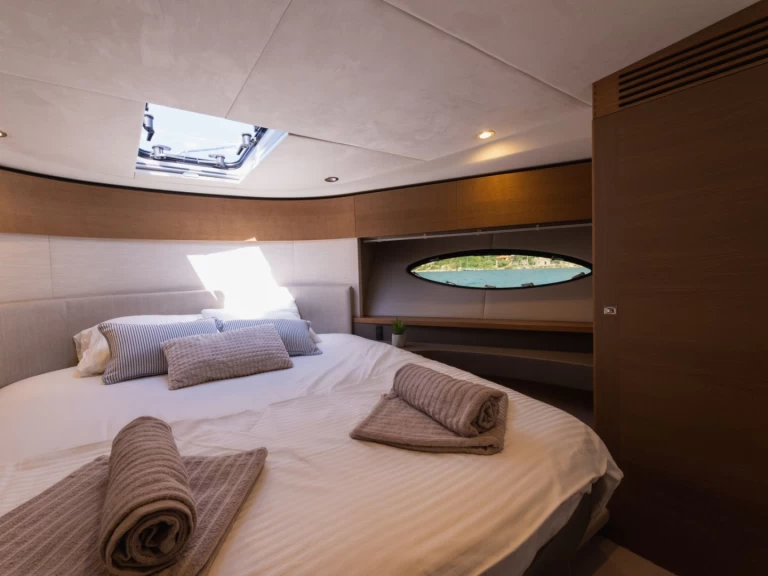 Louez un Princess Princess F43 à Dubrovnik