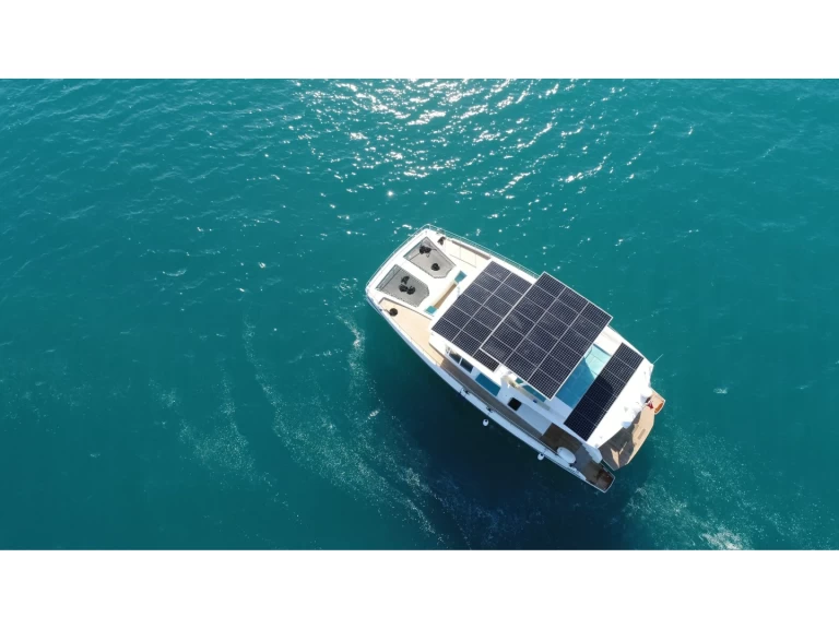  Serenity 64 LUXE a louer à Port d'Andratx