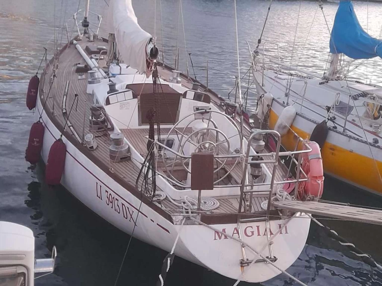 SWAN First 42 a louer à Gênes