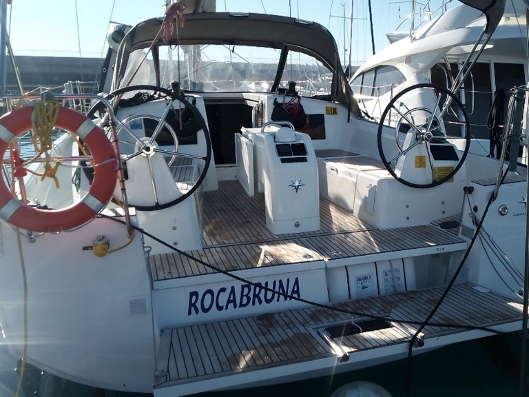 Location bateau Jeanneau Sun Odyssey 410 à Palamós sur Samboat