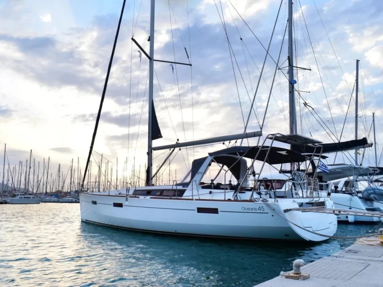 Location bateau Lefkáda pas cher Oceanis 45