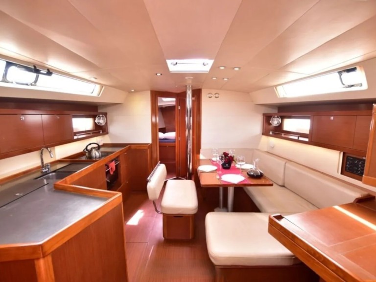 Location bateau Bénéteau Oceanis 45 à Lefkáda sur Samboat