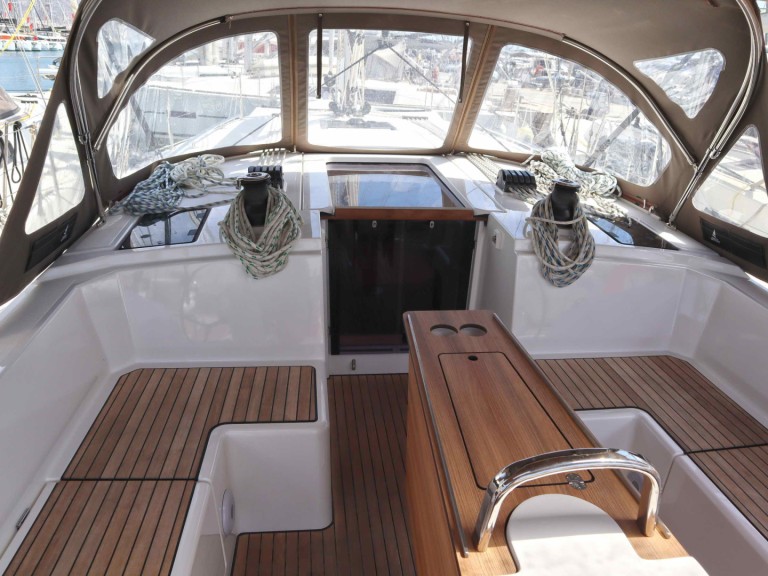 Location à Álimos - Bavaria Cruiser 51 sur SamBoat