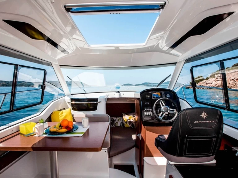 Location bateau Jeanneau Merry Fisher 795 à Trogir sur Samboat