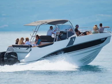Hire a Bénéteau Flyer 8.8 SPACEdeck Trogir