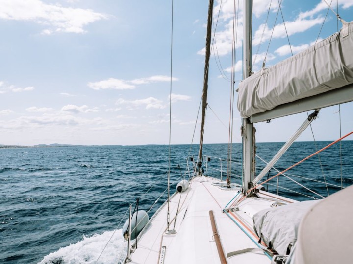 Location bateau Kallithéa pas cher oceanis clipper 361