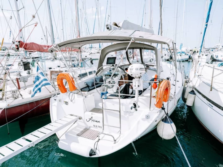 Location bateau Bénéteau oceanis clipper 361 à Kallithéa sur Samboat