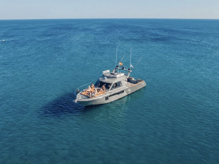 Bateau à moteur à louer à Gijón au meilleur prix