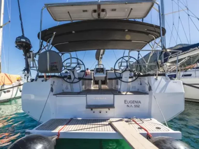 Louer Voilier avec ou sans skipper Bavaria à Nikiána