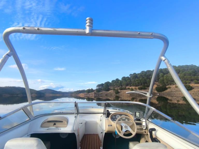 Location à Ferragudo - Glastron SSV 215 sur SamBoat