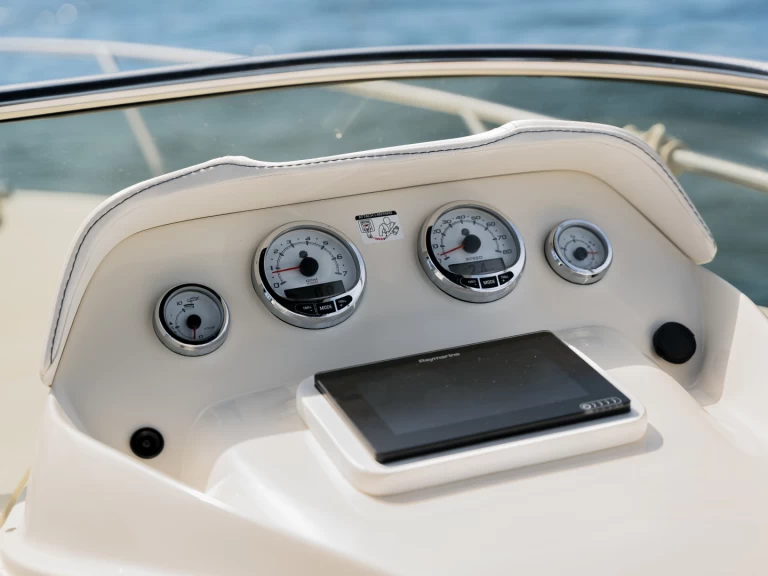 Location Bateau à moteur à Zadar - Eolo 730 HBS