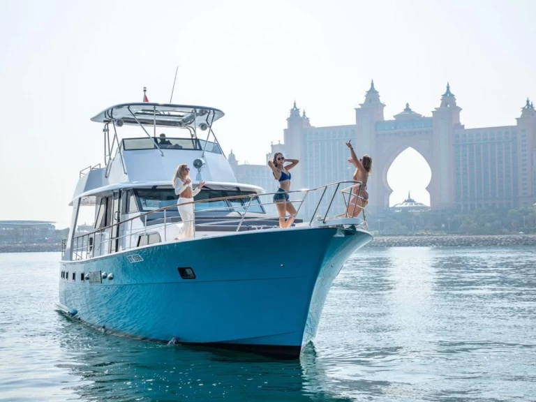 Yacht à louer à Dubai Marina au meilleur prix