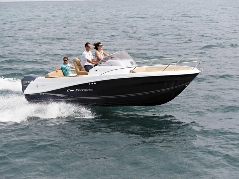 Location Bateau à moteur Jeanneau avec permis