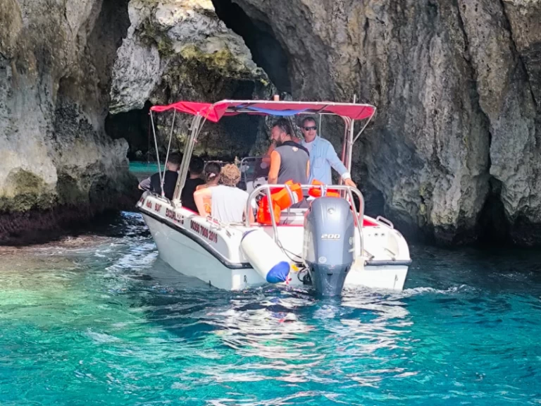 Location bateau Cospicua pas cher Yamaha VX