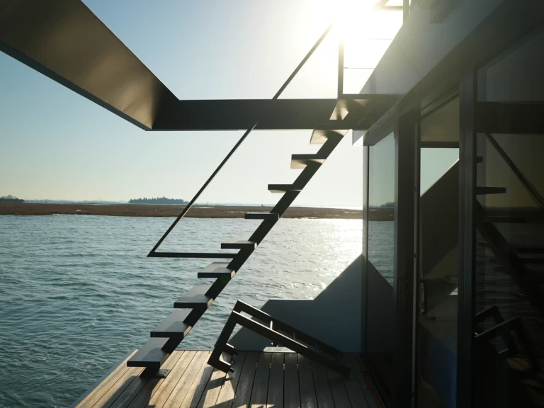 HBY 90 a louer à Venise