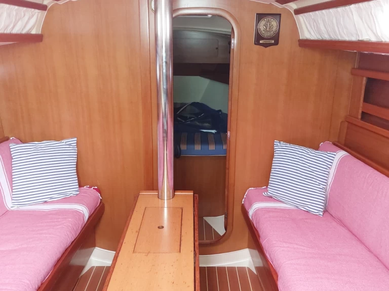 Location bateau La Trinité-sur-Mer pas cher Dufour 325 Grand Large