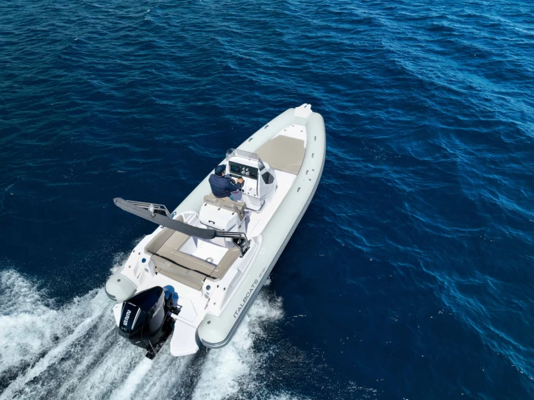 Italboats Predator 700 a louer à Skiathos