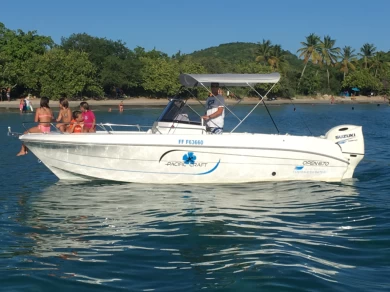 Rent a Pacific Craft Pacific Craft 670 Open Le Marin