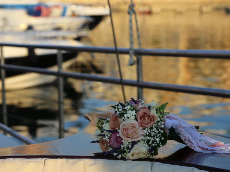 Custom Made OMEGA a louer à Athènes