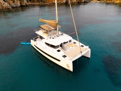 Catamaran to hire Préveza at the best price