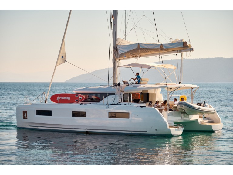 Catamaran à louer à Trogir au meilleur prix