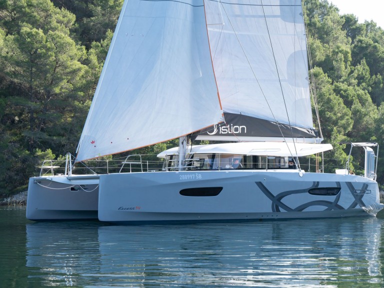 Louer Catamaran avec ou sans skipper Excess à Skradin