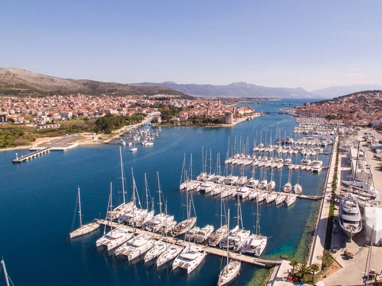 Location Bateau à moteur Finnmaster avec permis